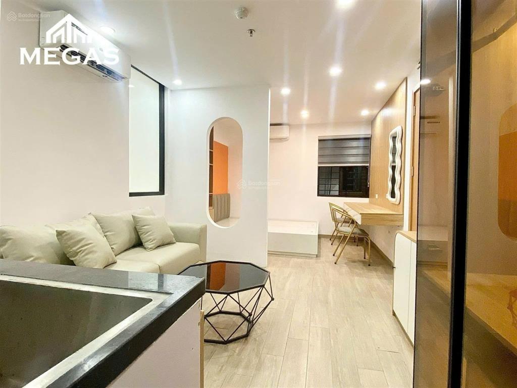 Cho thuê căn hộ studio full đồ  mặt đường lớn  ô tô đỗ cửa ngay bến xe mỹ đình