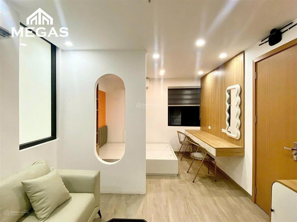 Cho thuê căn hộ studio full đồ  mặt đường lớn  ô tô đỗ cửa ngay bến xe mỹ đình