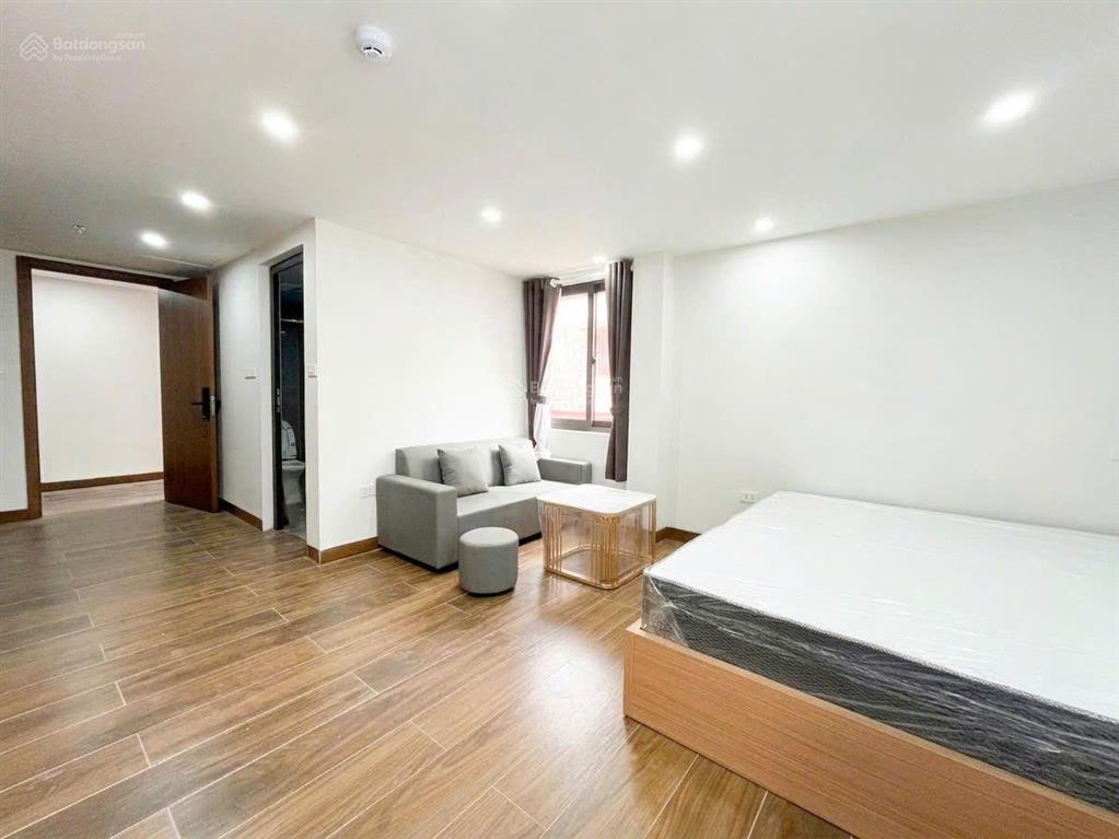 Studio full nội thất xịn xò ban công thoáng ngay lotte mall tây hồ