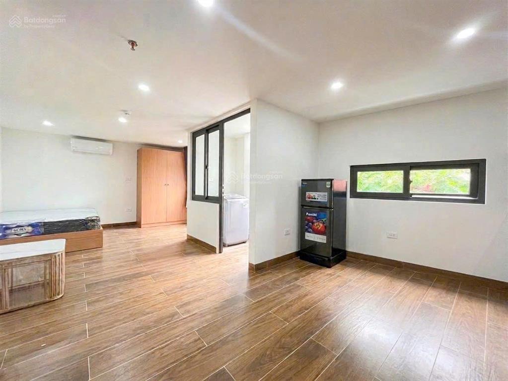 Studio full nội thất xịn xò ban công thoáng ngay lotte mall tây hồ