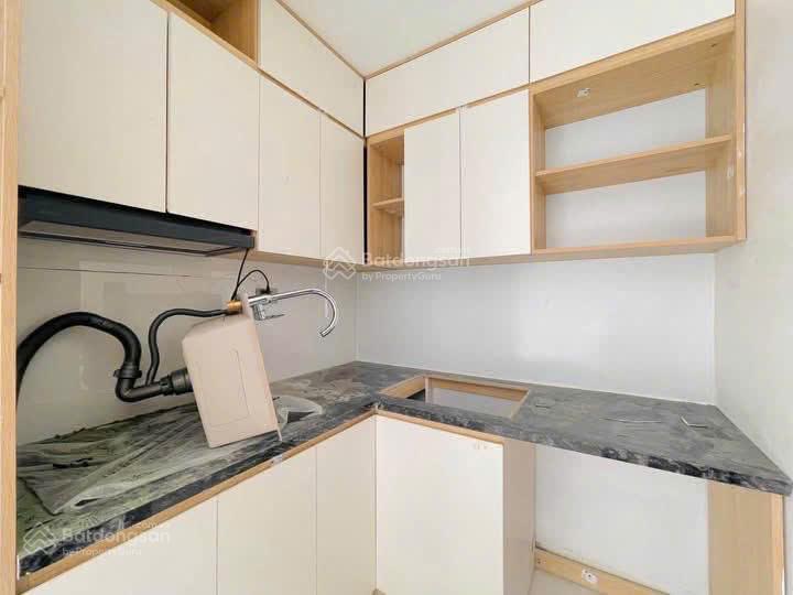 Cho thuê nhà mới studio & 1n1k full đồ ban công siêu thoáng ngay công viên hòa bình
