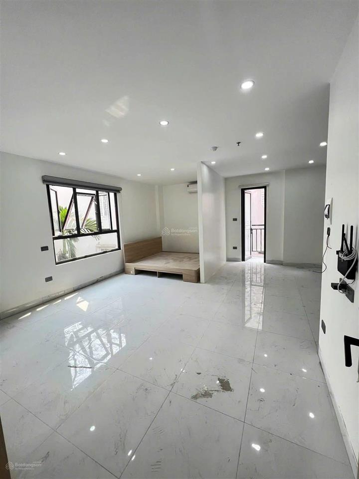 Cho thuê nhà mới studio & 1n1k full đồ ban công siêu thoáng ngay công viên hòa bình