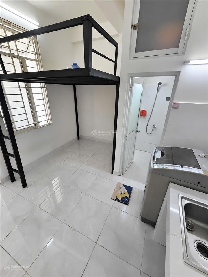 Phòng gác full nội thất cửa sổ trời 25m2, 4tr1 tại nguyễn kiệm, hồ chí minh
