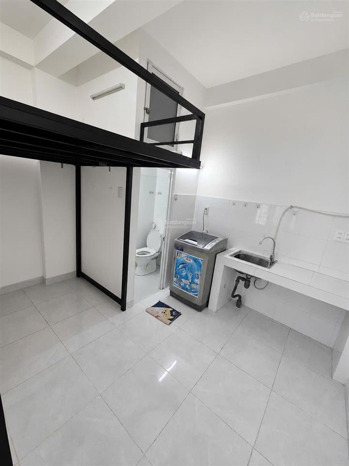 Phòng gác full nội thất cửa sổ trời 25m2, 4tr1 tại nguyễn kiệm, hồ chí minh