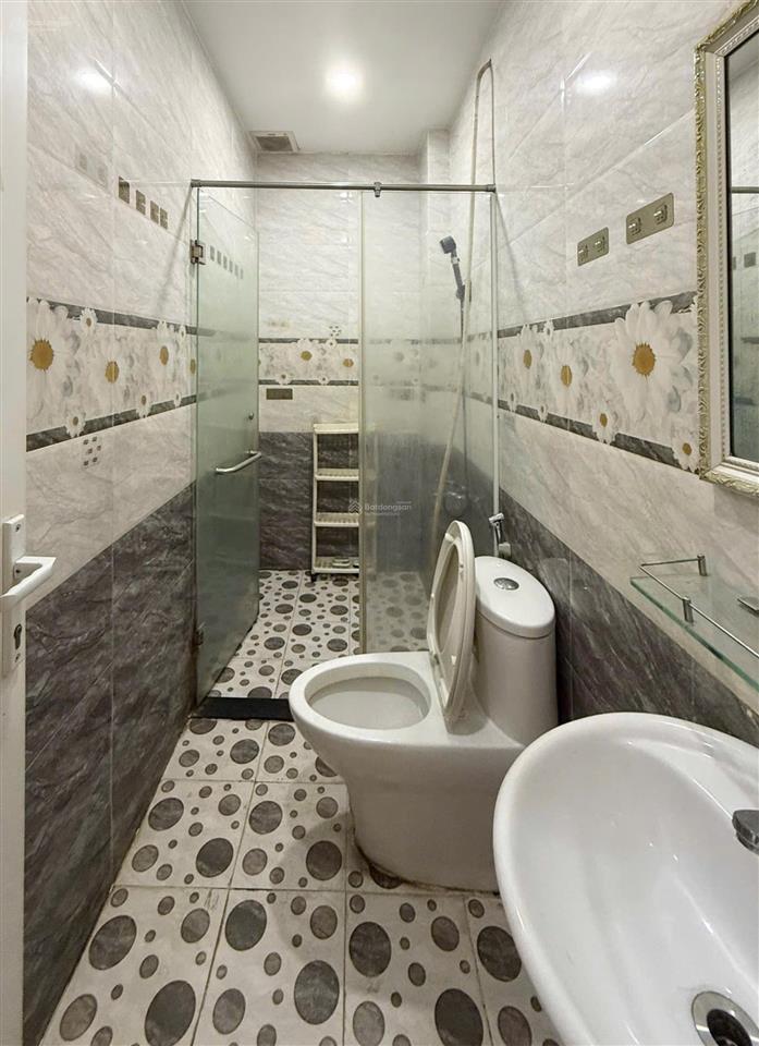 Cho thuê 2 phòng ngủ 50m2 full nội thất tại đặng thùy trâm, đi bộ qua trường vlu
