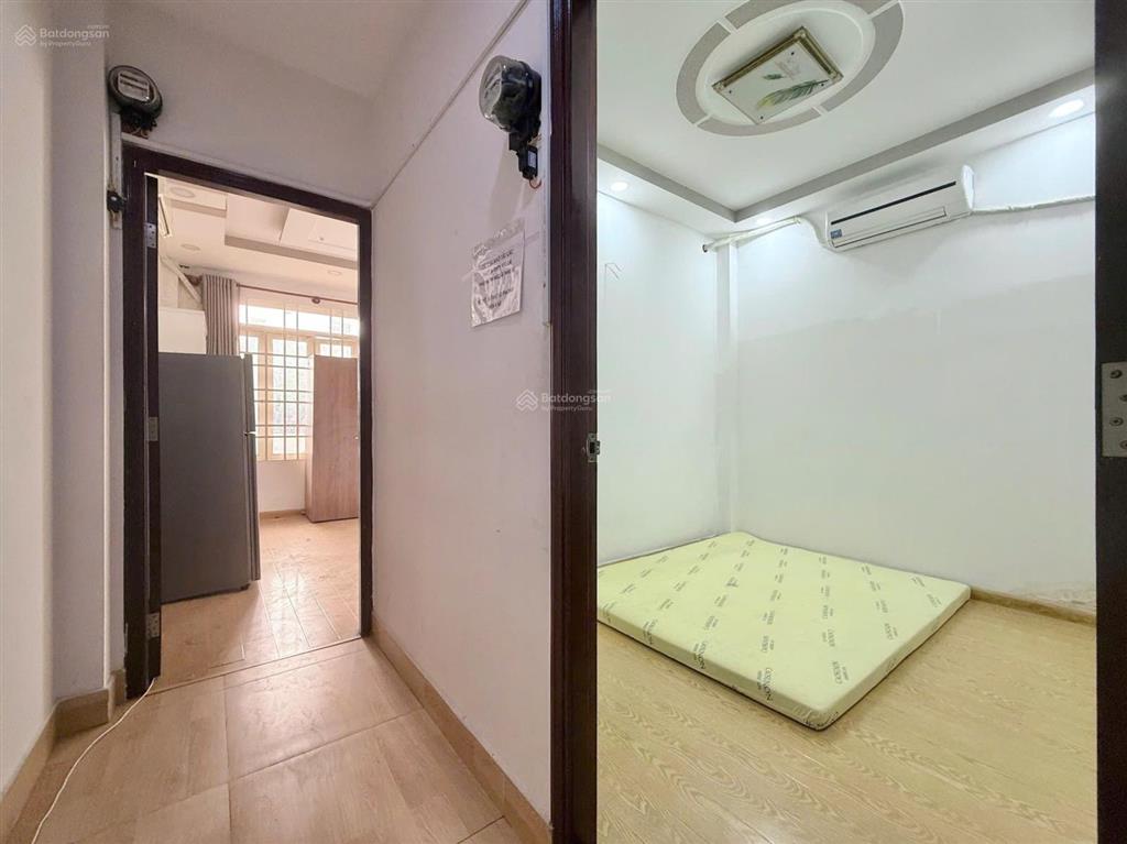 Cho thuê 2 phòng ngủ 50m2 full nội thất tại đặng thùy trâm, đi bộ qua trường vlu