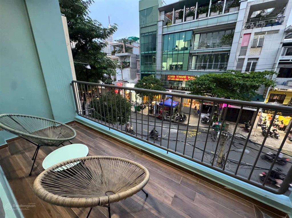 Sắp trống căn studio ban công 40m2 ngay mặt tiền võ oanh, đầy đủ nội thất