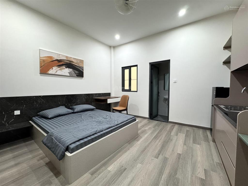 Phòng studio cửa sổ full nội thất mới 100% ngay phan xích long, phú nhuận