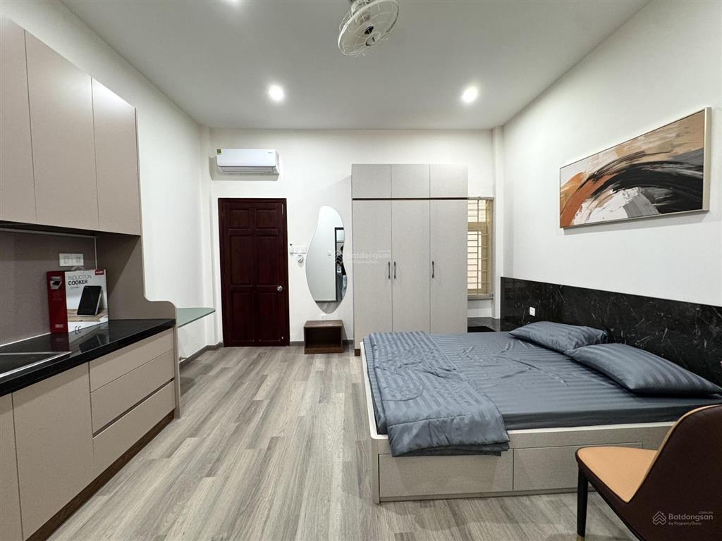 Phòng studio cửa sổ full nội thất mới 100% ngay phan xích long, phú nhuận