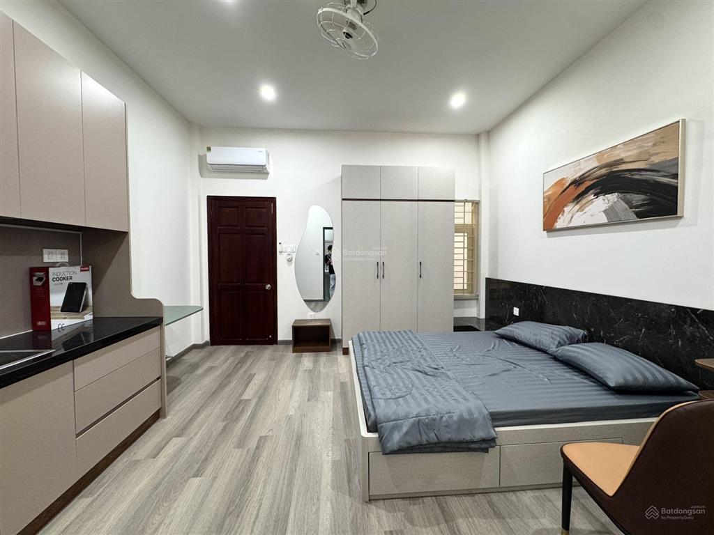 Phòng studio cửa sổ full nội thất mới 100% ngay phan xích long, phú nhuận