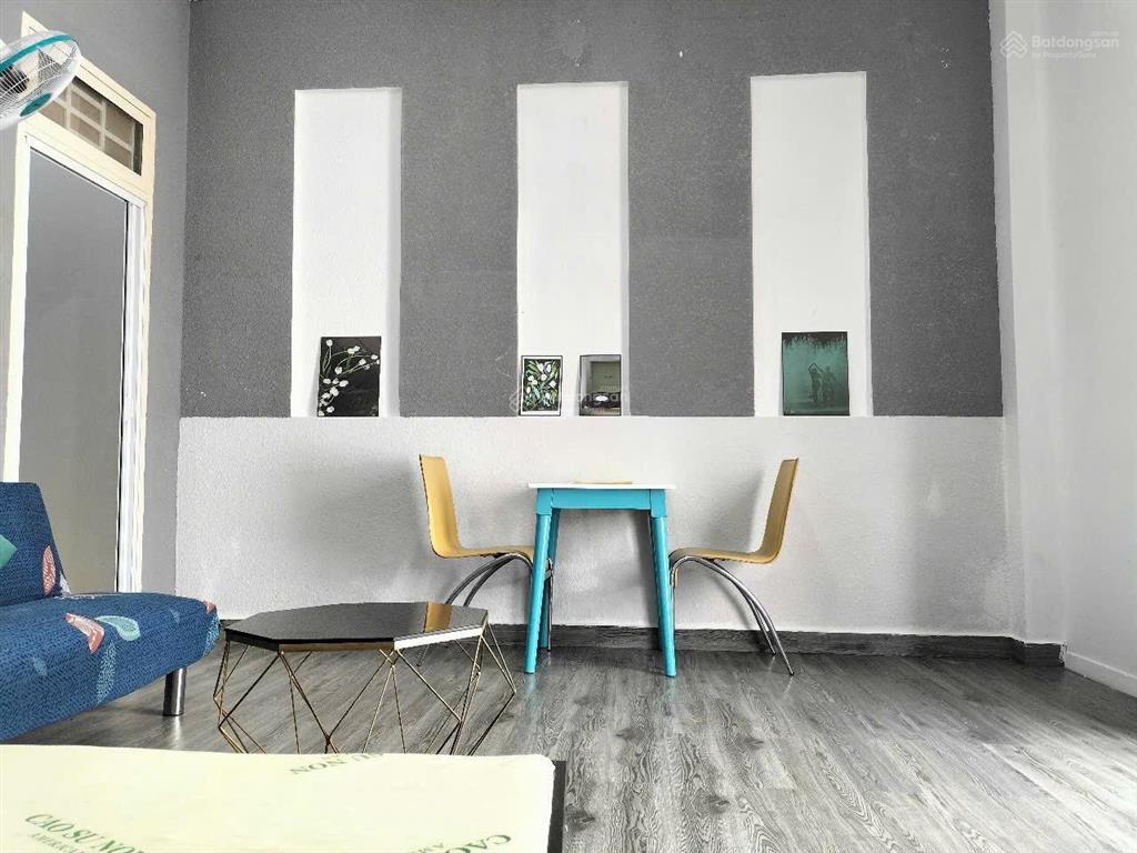 Studio ban công tách bếp siêu rộng full nội thất ngay phan đăng lưu, phú nhuận