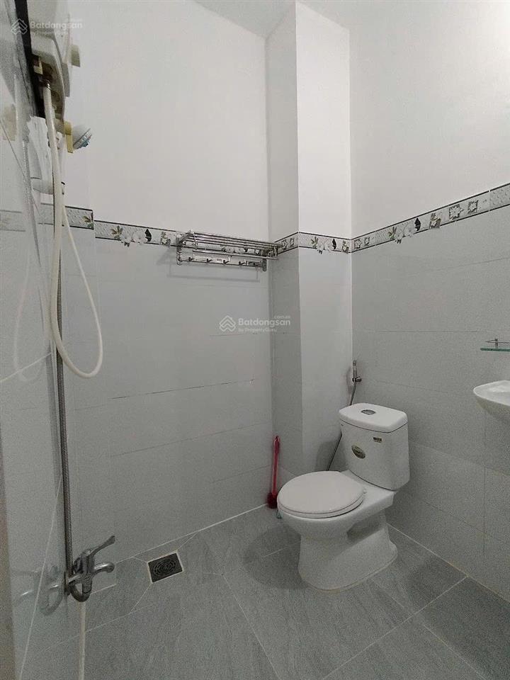 Studio ban công tách bếp siêu rộng full nội thất ngay phan đăng lưu, phú nhuận