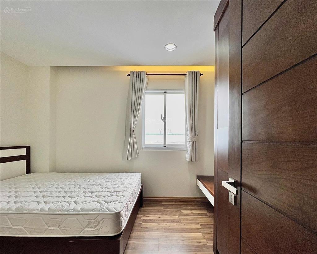Cho thuê căn hộ 3pn2wc 175m2 ngay hồ biểu chánh, phú nhuận, bao phí quản lý