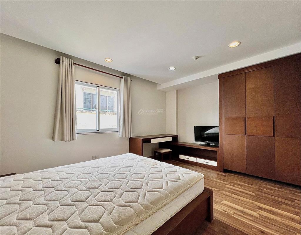 Cho thuê căn hộ 3pn2wc 175m2 ngay hồ biểu chánh, phú nhuận, bao phí quản lý