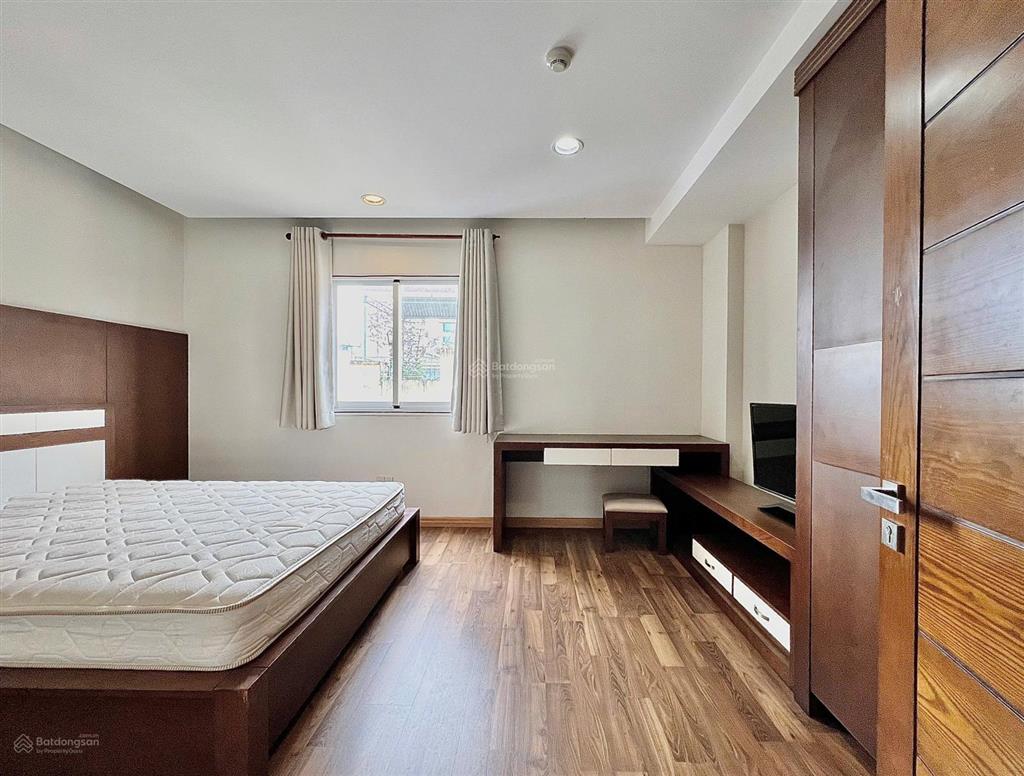 Cho thuê căn hộ 3pn2wc 175m2 ngay hồ biểu chánh, phú nhuận, bao phí quản lý