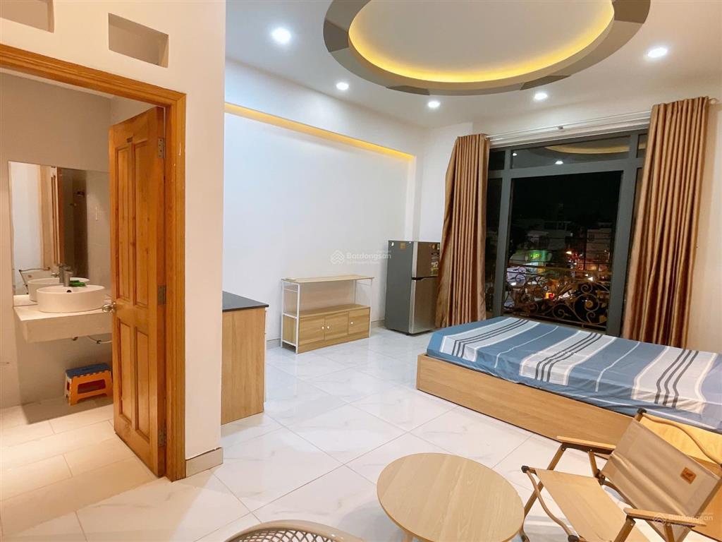 Căn studio ban công có thang máy full nội thất ngay trần bình trọng, bình thạnh