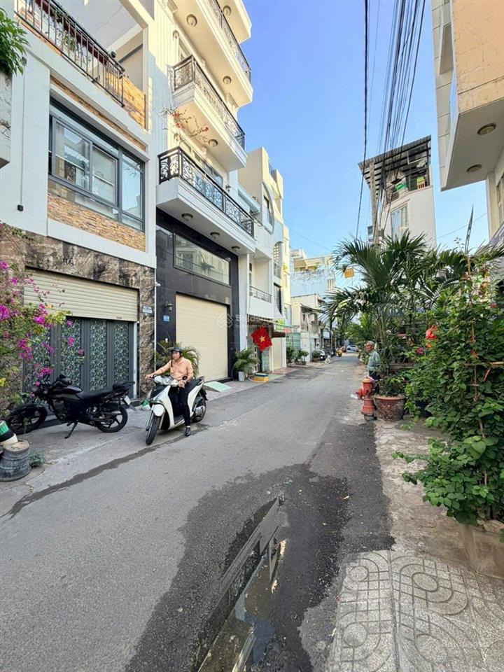 Chủ nhà dễ thương , tìm chủ mới cho căn nhà 5 tầng , ngang 5m , hẻm trước nhà 6m , bình thạnh