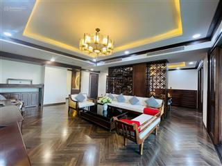 Bán căn hộ 2pn tại riverside residence, 178 m2, đầy đủ nội thất, nội thất xịn