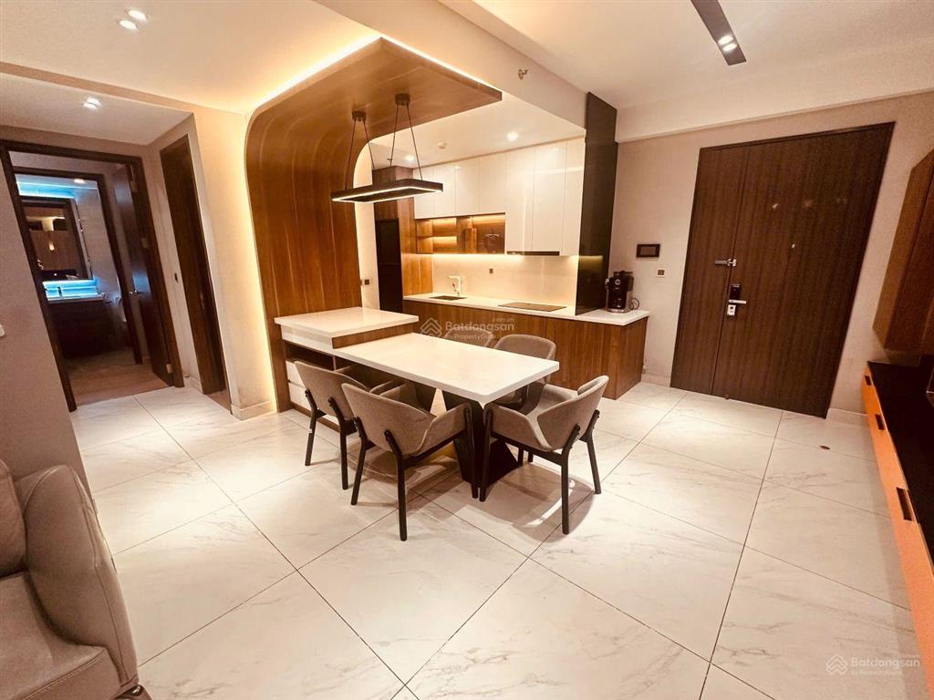 Bán căn hộ chung cư midtown, 2pn, 2wc tại phú mỹ hưng, q7, tp hcm