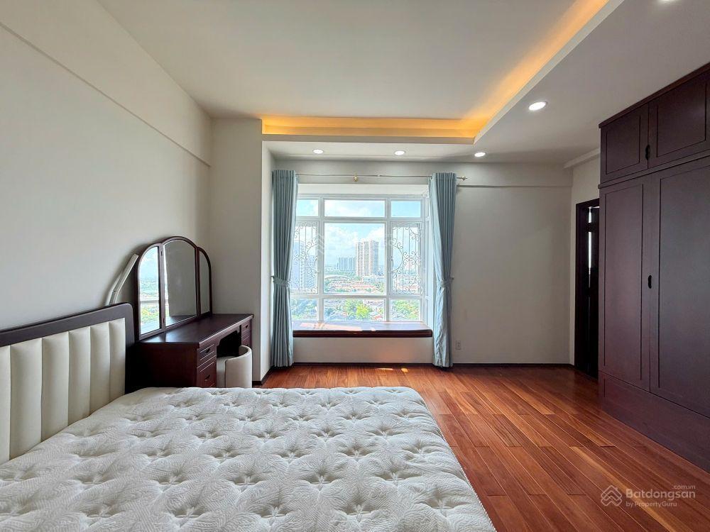 Cho thuê căn hộ riverside residence 4pn, 3wc đường nguyễn lương bằng, phường tân mỹ, hồ chí minh