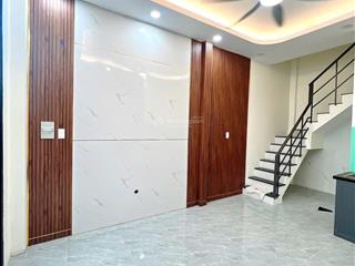 2.55 tỷ có nhà 2 tầng gần ngã tư bình phước sổ riêng