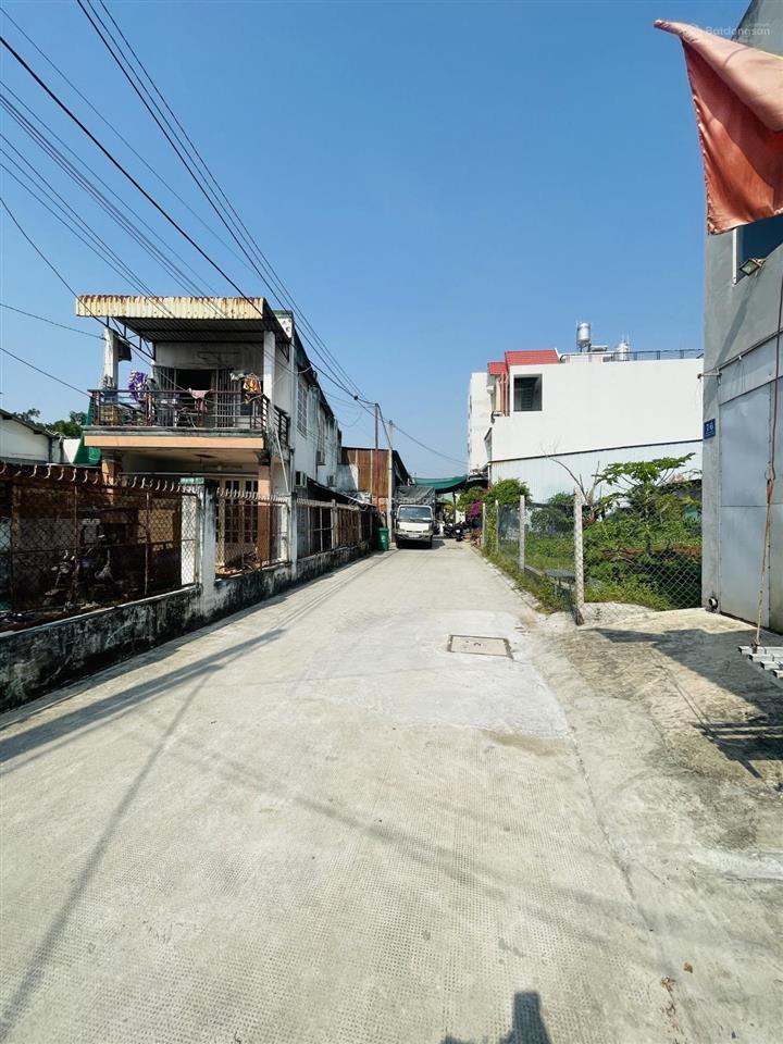 Xuất ngoại bán gấp ô tô ngủ trong nhà chỉ 6.5 tỷ