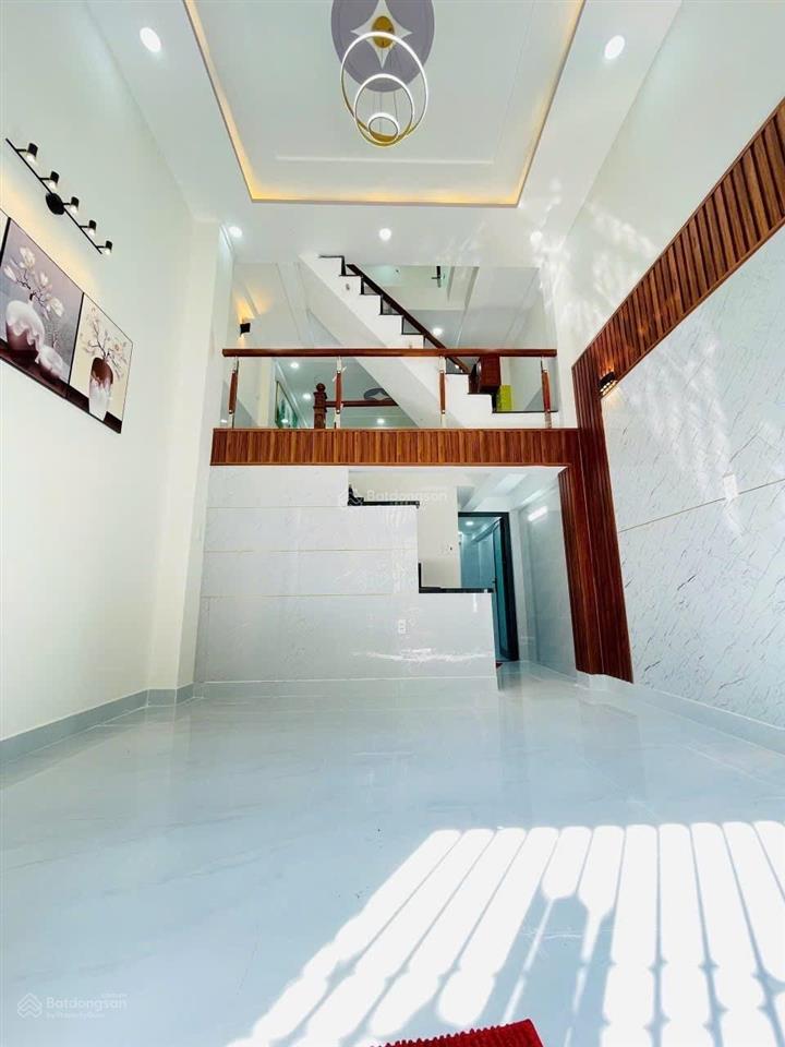 Vị trí sát vạn phúc city  chỉ 100m ra ql13 kết nối nhanh ra sân bay, q1