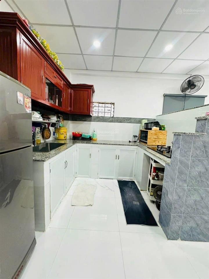 Hiếm phân khúc 3,x tỷ nhà 2 tầng hiệp bình chánh sổ riêng ở ngay