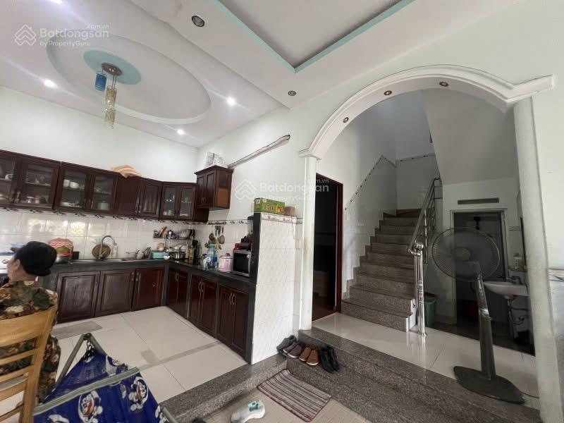 Bán nhà 78m2  hxh  nhà đẹp ở ngay  giá tốt khu vực