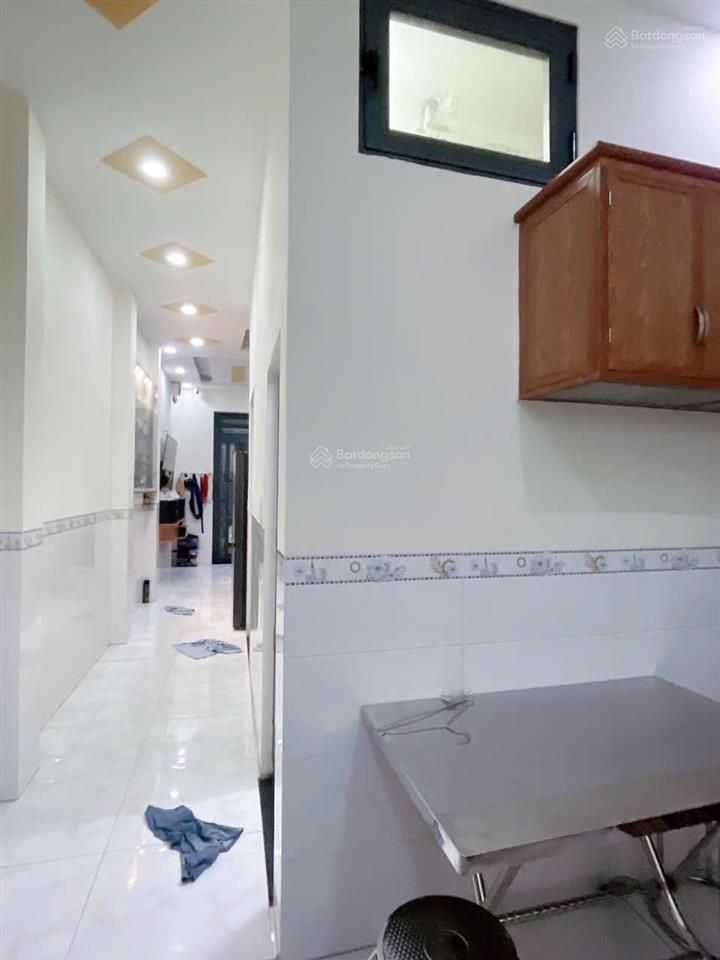 Hiếm hàng ql13 cũ nhà 64m 3pn có pn tầng trệt chỉ 5.x tỷ