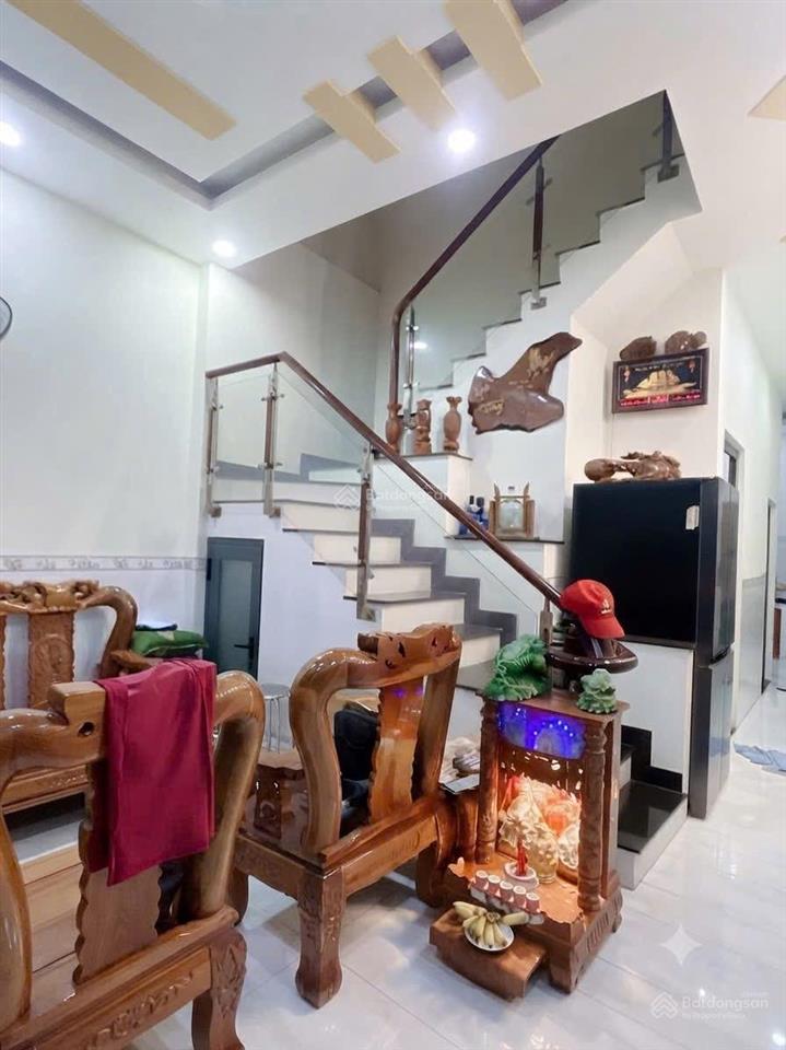 Hiếm hàng ql13 cũ nhà 64m 3pn có pn tầng trệt chỉ 5.x tỷ