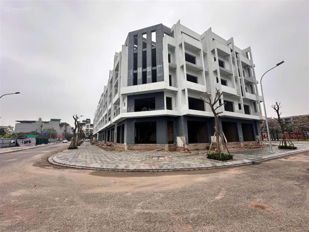 Quỹ căn liền kề shophouse vip độc quyền mặt đường nguyễn mậu tài, view hồ 29 ha, lõi gia lâm