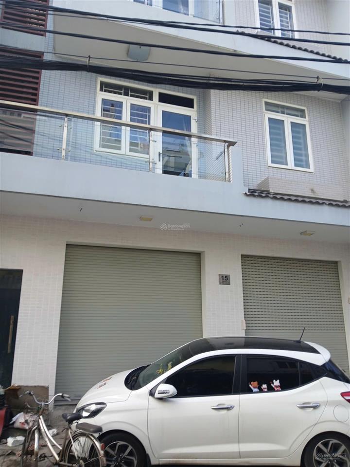 Chỉ 13,5 tỷ bán nguyên căn nhà mặt tiền đường số 12 cách ubnd quận 2 củ khoảng 2km