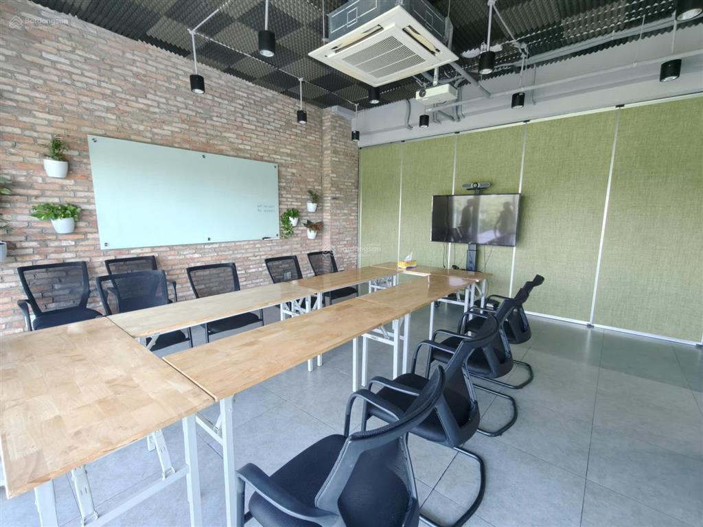 Chỉ 195tr/tháng cho thuê nhà liền kề mặt tiền nguyễn cơ thạch  diện tích sàn 750m2