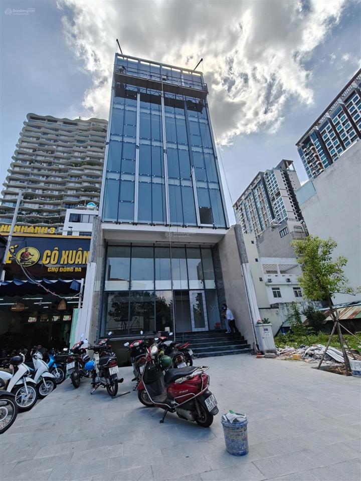 Giảm cực sâu chỉ còn 220tr /tháng cho thuê tòa nhà mặt tiền đường trương văn bang quận 2