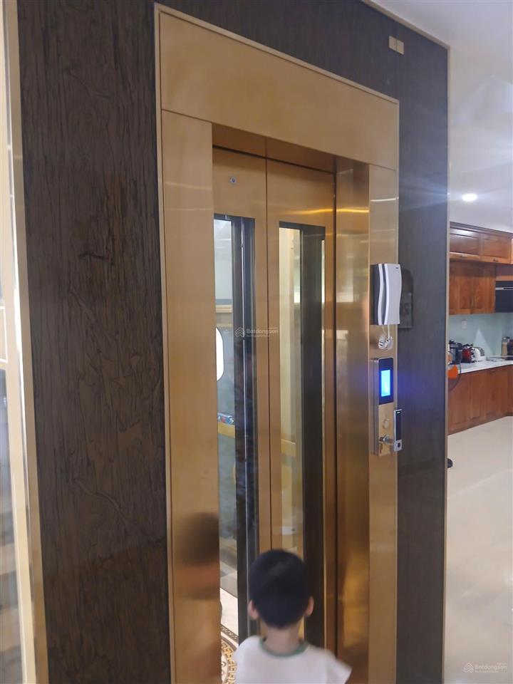 Chỉ 65tr/ tháng cho thuê nguyên căn 7 phòng ngủ ngay ubnd quận 2 củ trung tâm hành chính mới