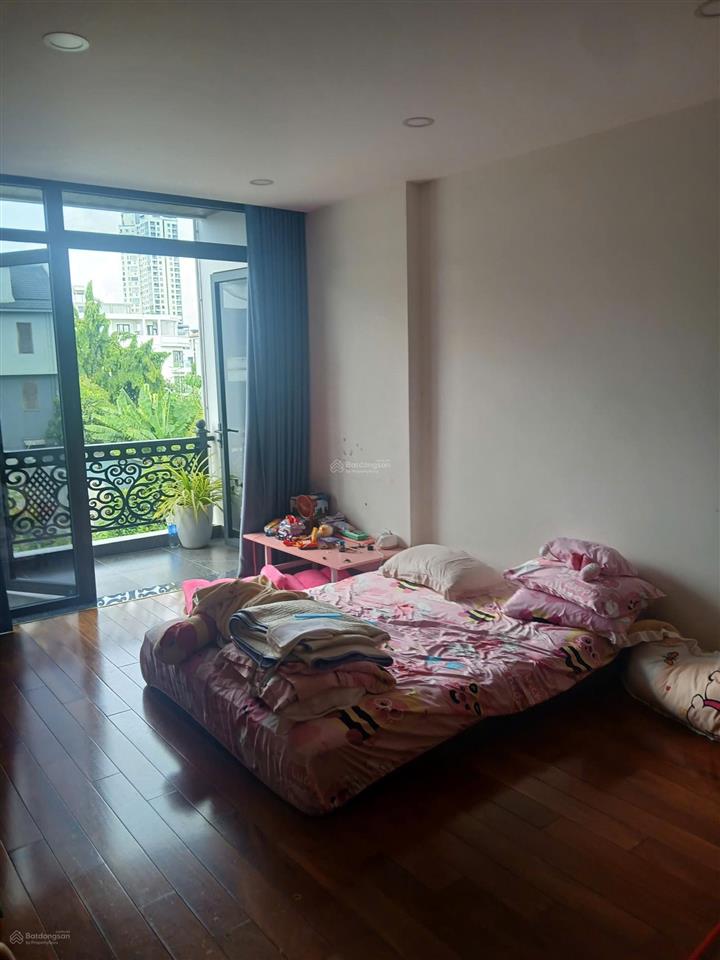 Chỉ 65tr/ tháng cho thuê nguyên căn 7 phòng ngủ ngay ubnd quận 2 củ trung tâm hành chính mới
