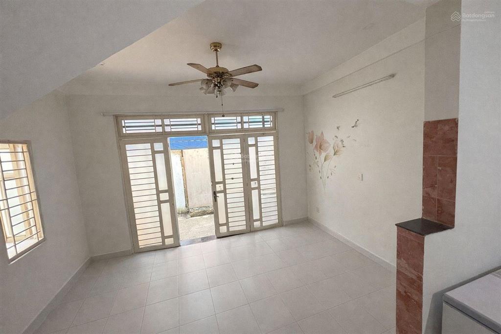 Bán nhà trần xuân soạn q.7, giá 3.95 tỷ, 40m2