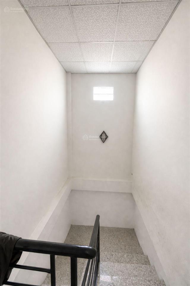 Bán nhà trần xuân soạn q.7, giá 3.95 tỷ, 40m2