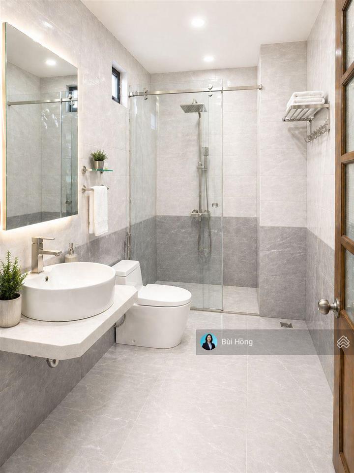 Bán nhà hẻm 8m, 4 tầng, 4x15, giá 8.35 tỷ, phú thuận, quận 7