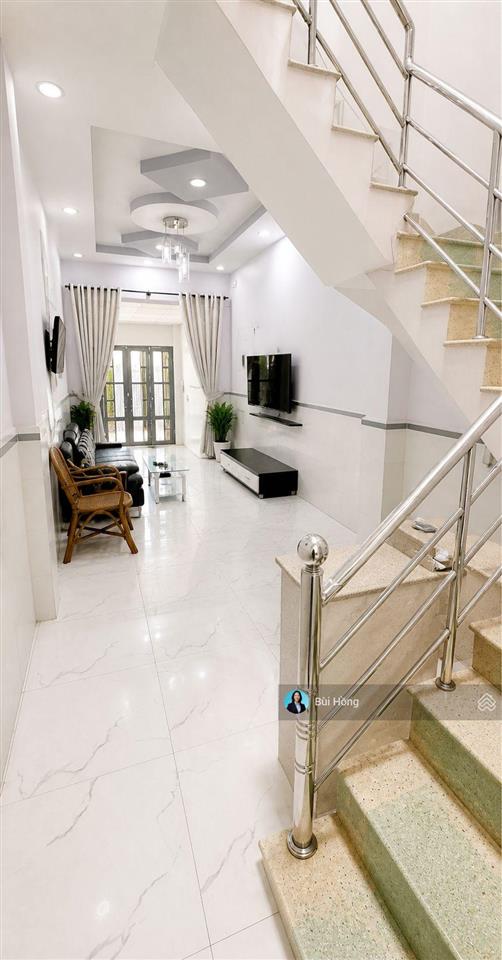 Nhà hẻm ô tô, 70m2, 3tầng, 7pn, giá 7.8 tỷ, huỳnh tấn phát, q7. có phòng ngủ dưới trệt