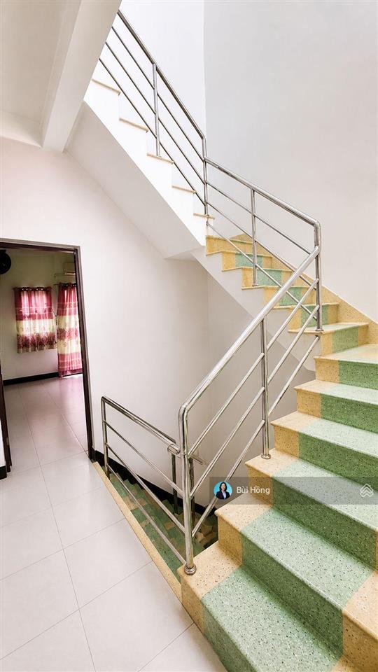 Nhà hẻm ô tô, 70m2, 3tầng, 7pn, giá 7.8 tỷ, huỳnh tấn phát, q7. có phòng ngủ dưới trệt