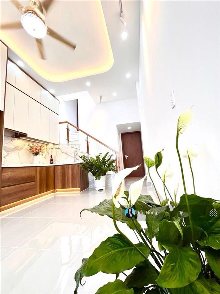 Bán nhà p.tân phú, q.7, 43m2, 4 tỷ 95 có phòng ngủ dưới trệt, 0 quy hoạch