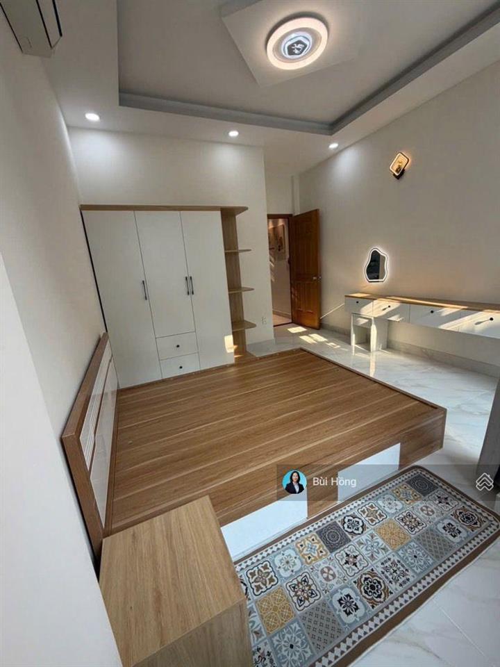 Bán nhà 5x16, giá 5.8 tỷ huỳnh tấn phát, p. tân thuận tây, q7, hẻm thông eco green
