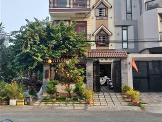 Chính chủ thay đổi chỗ làm việc, nên bán lại biệt thự mặt tiền 4 tầng 137m2  view công viên