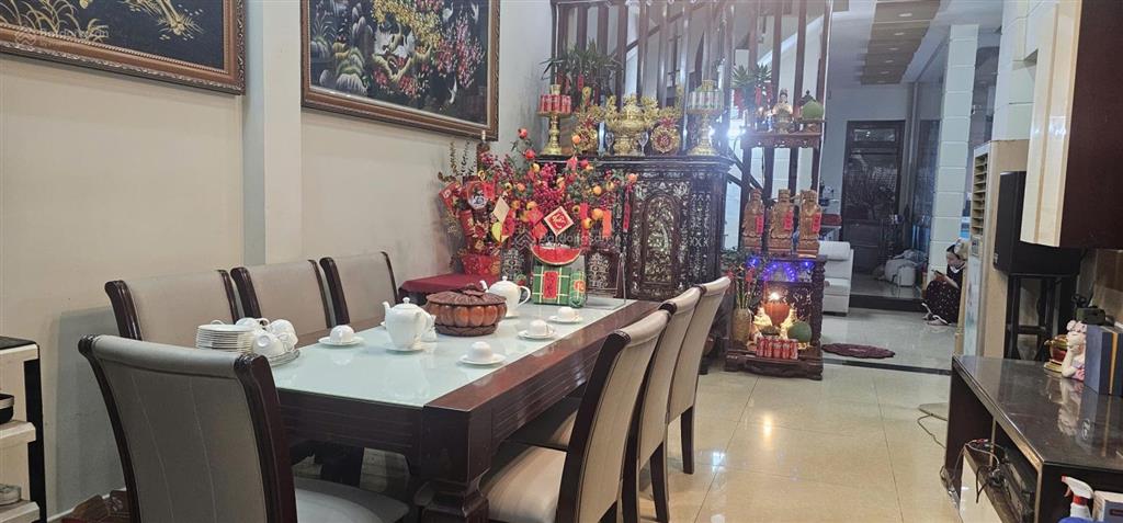 Chính chủ thay đổi chỗ làm việc, nên bán lại biệt thự mặt tiền 4 tầng 137m2  view công viên