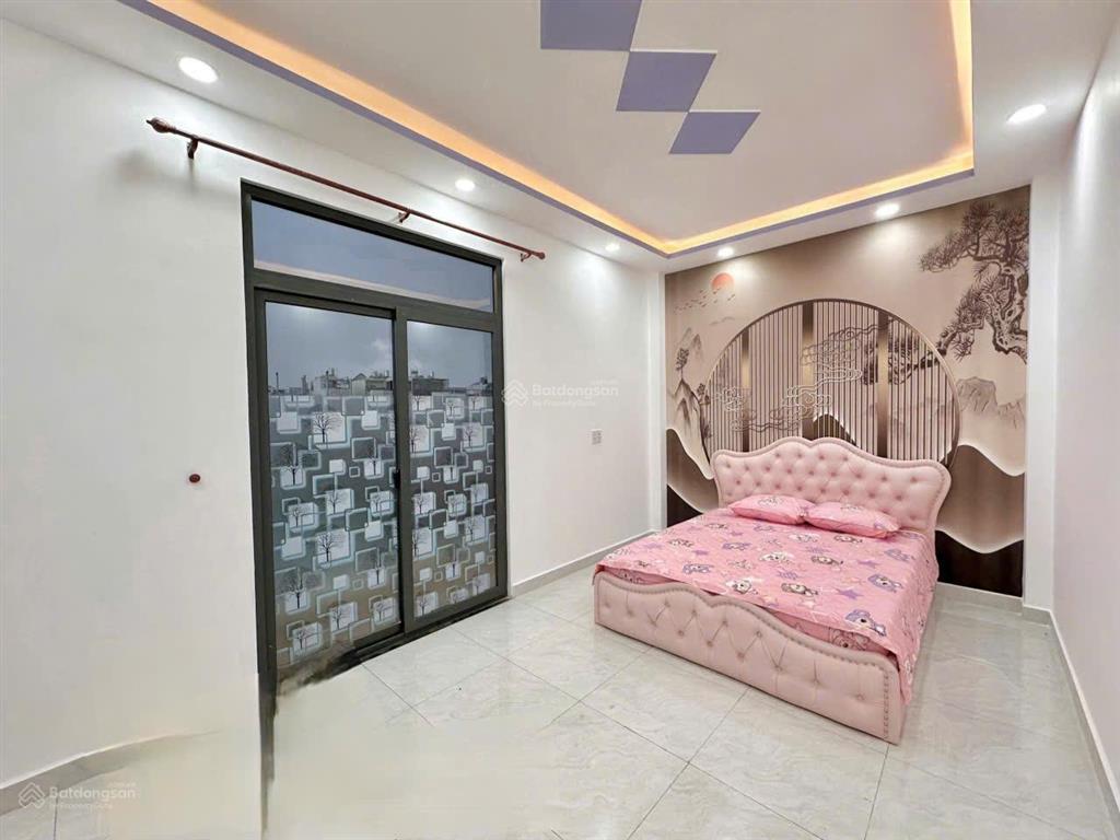 Căn góc 3 tầng, 81m2, hẻm 7m phù hợp ở kết hợp làm vp, nail, spa, 6,2 tỷ