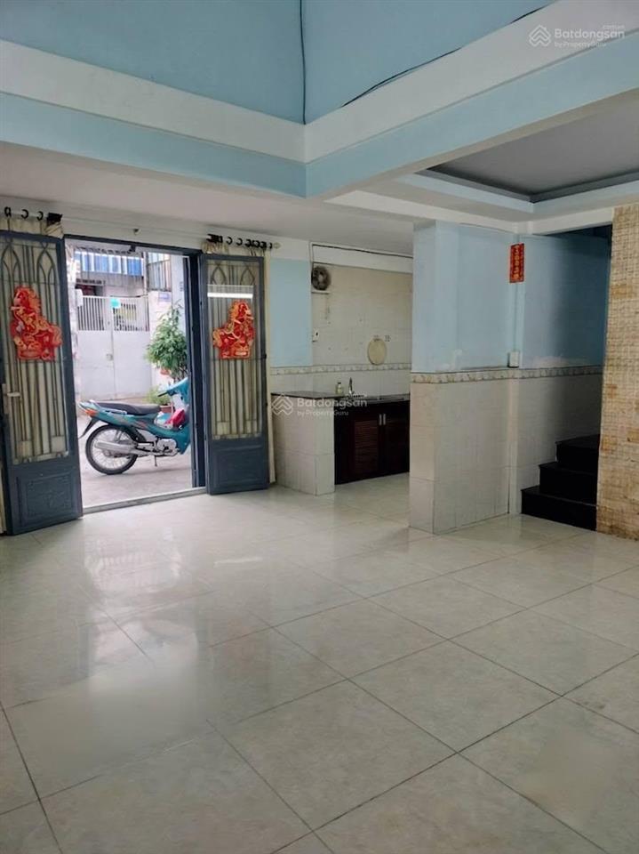 Chủ gửi bán nhà 2 tầng, 38m²  giáp khu tên lửa bình tân  chỉ 3,8 tỷ