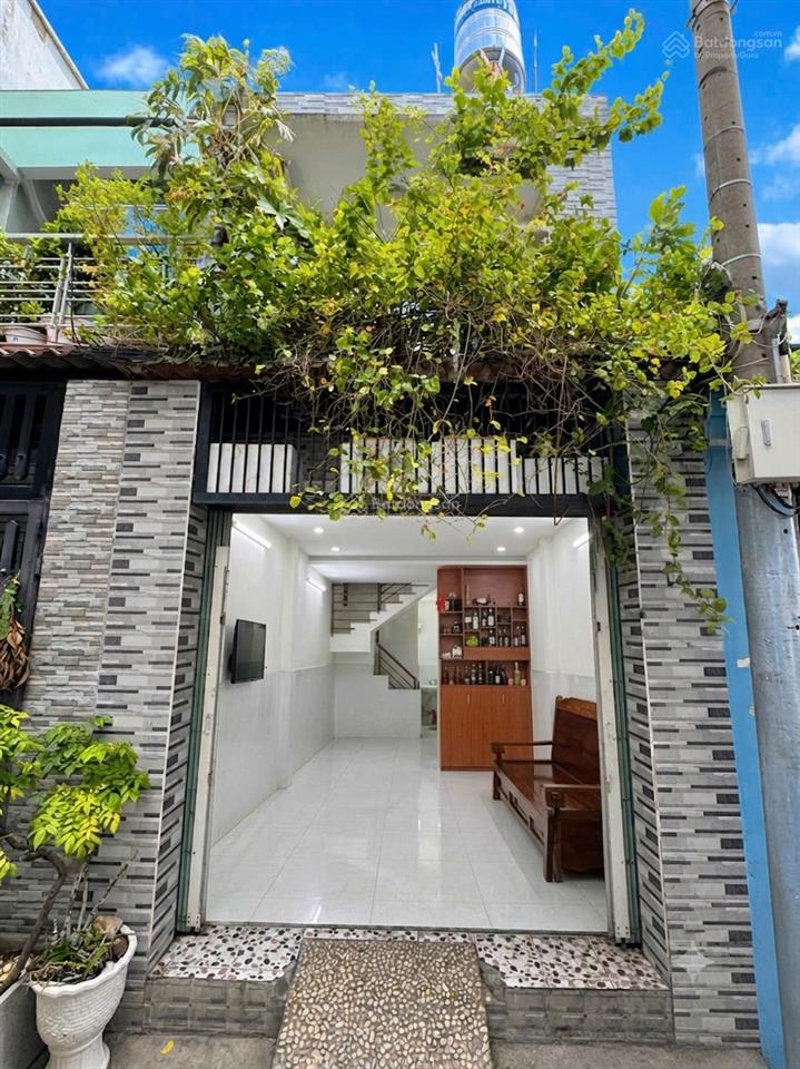 Chỉ 3.95 tỷ có ngay nhà 2 tầng đẹp đường số 12 bình tân, giáp lê văn quới, hoàn công đủ
