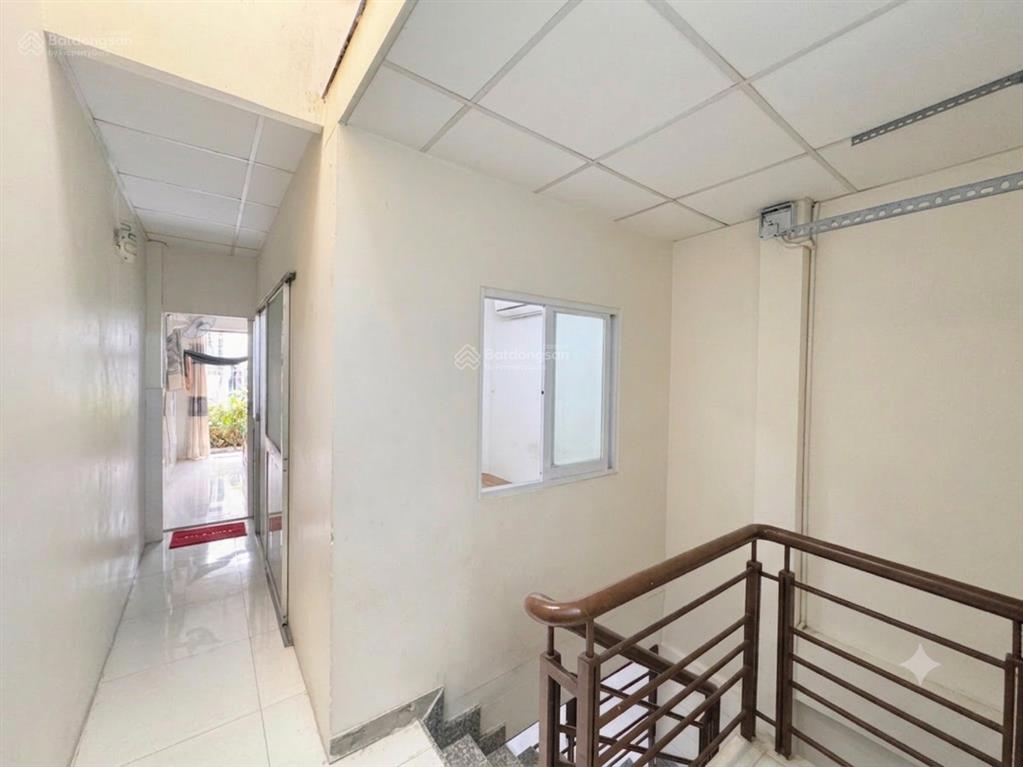 Chỉ 3.95 tỷ có ngay nhà 2 tầng đẹp đường số 12 bình tân, giáp lê văn quới, hoàn công đủ
